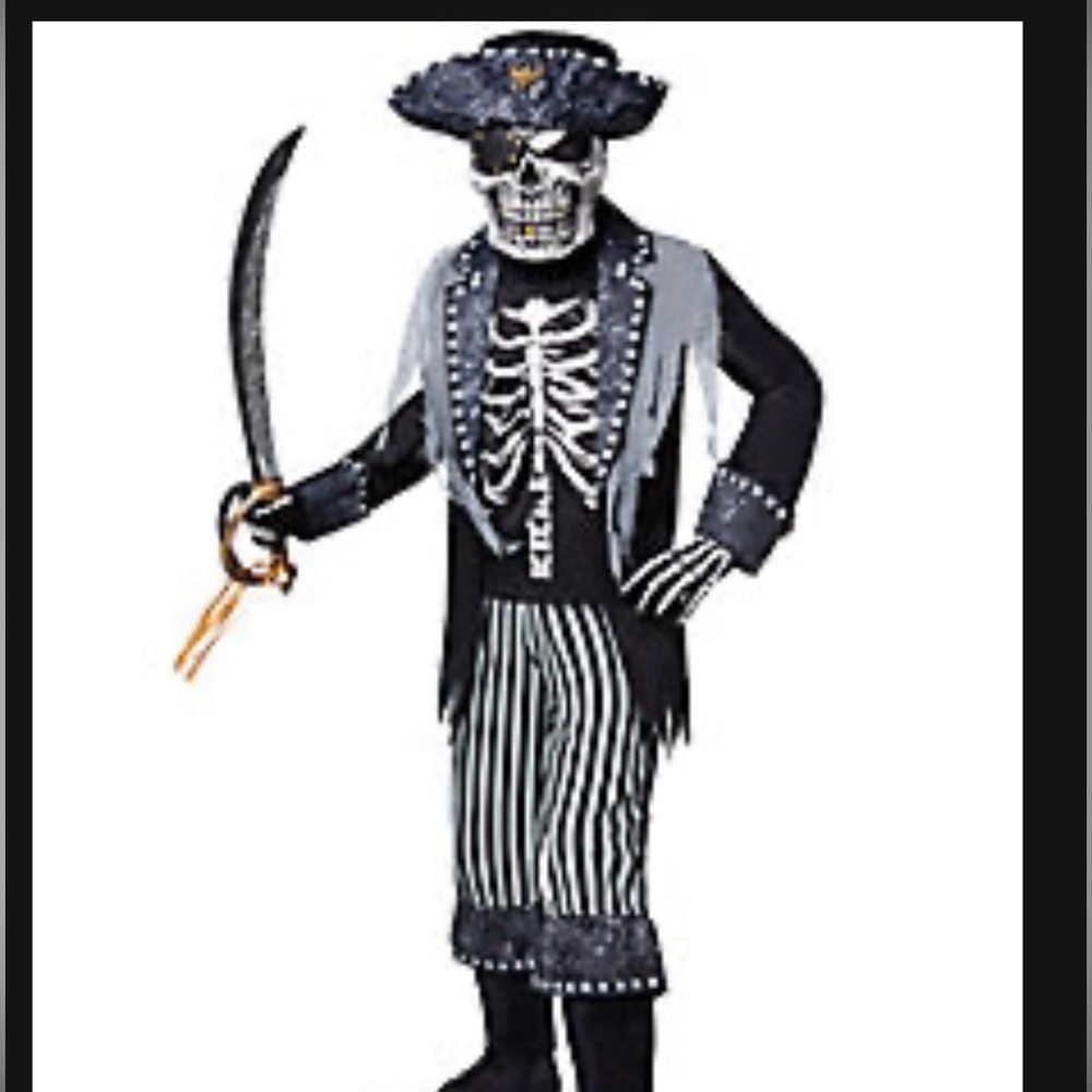 Spirit Halloween Skeleton pirate costume - Medium